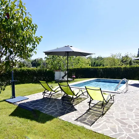 Modern With Shared Pool Appartement