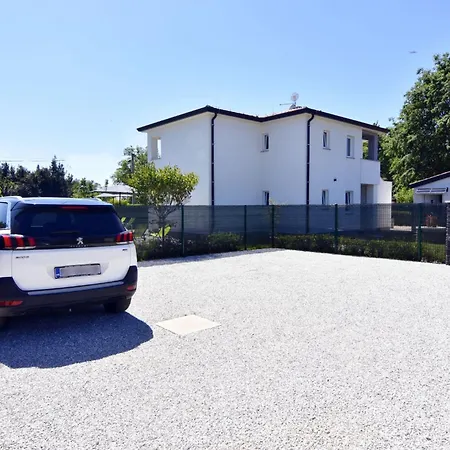 Modern With Shared Pool * Cepljani