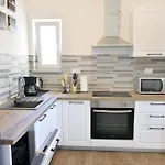 Modern With Shared Pool Apartmán Cepljani