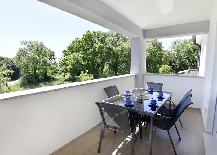 Modern With Shared Pool Apartment Cepljani